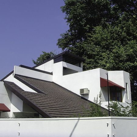 Haritha Cottage Kolombo Bagian luar foto